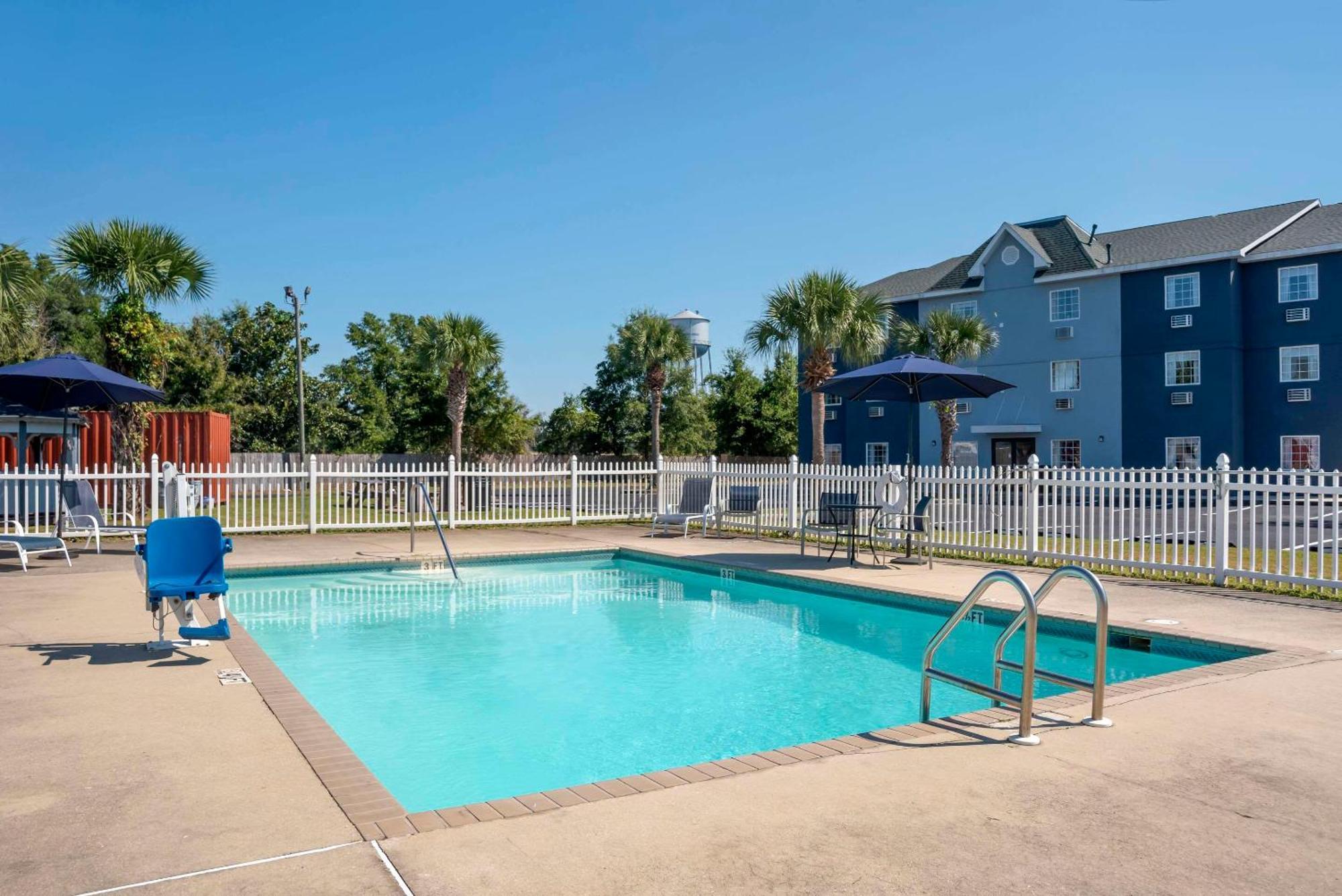 Mini-hôtel Comfort Pensacola Near Nas Corry Station