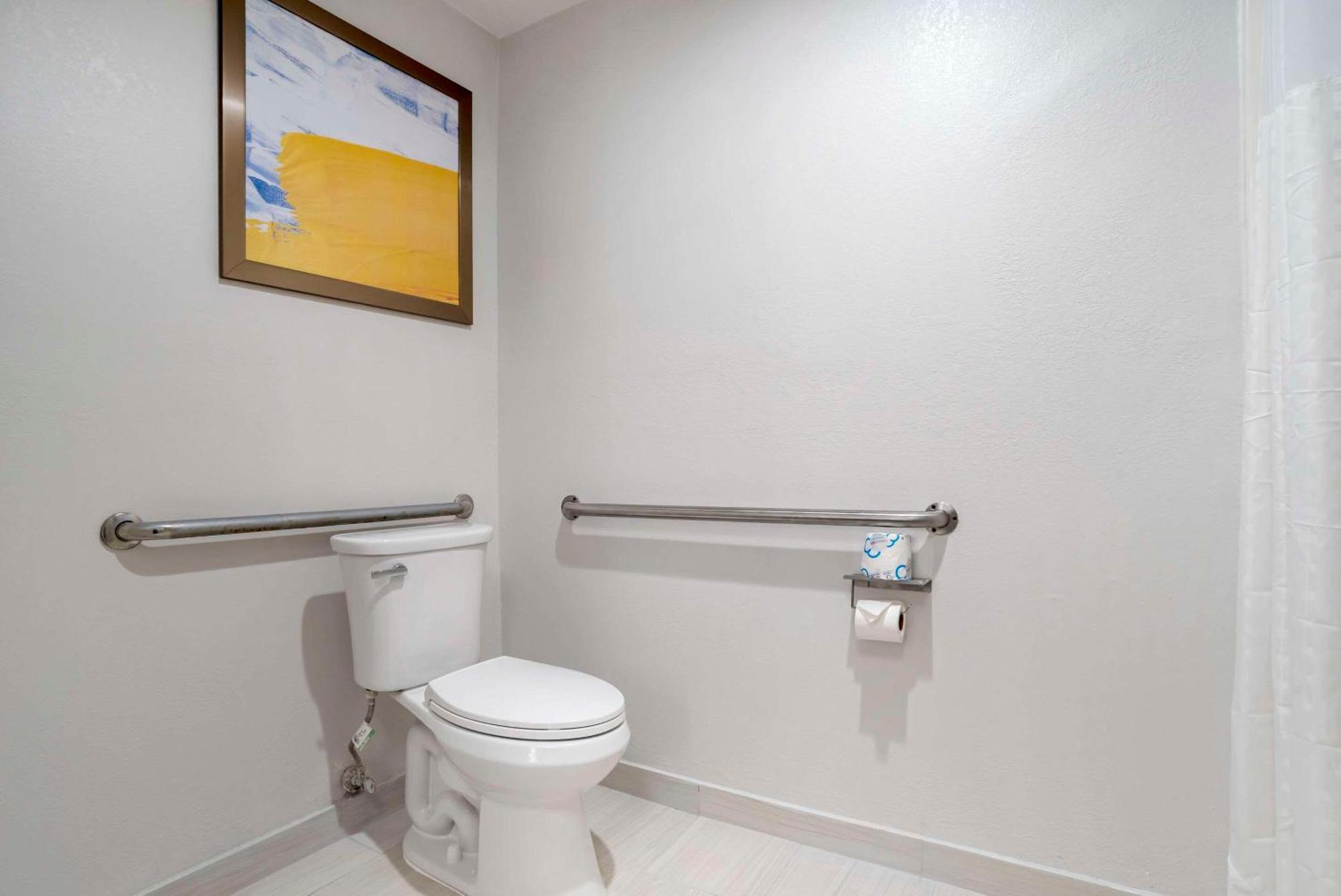 Comfort Pensacola Near Nas Corry Station