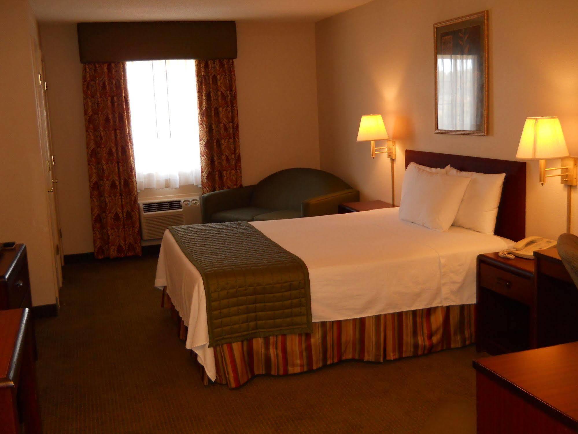 Locanda Comfort Pensacola Near Nas Corry Station 2*